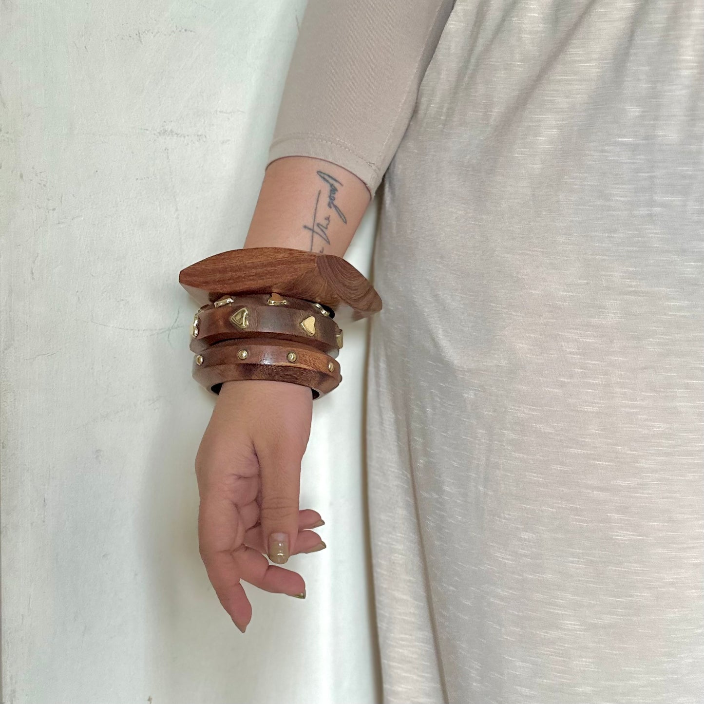 WOODEN HANDMADE KADA STACK