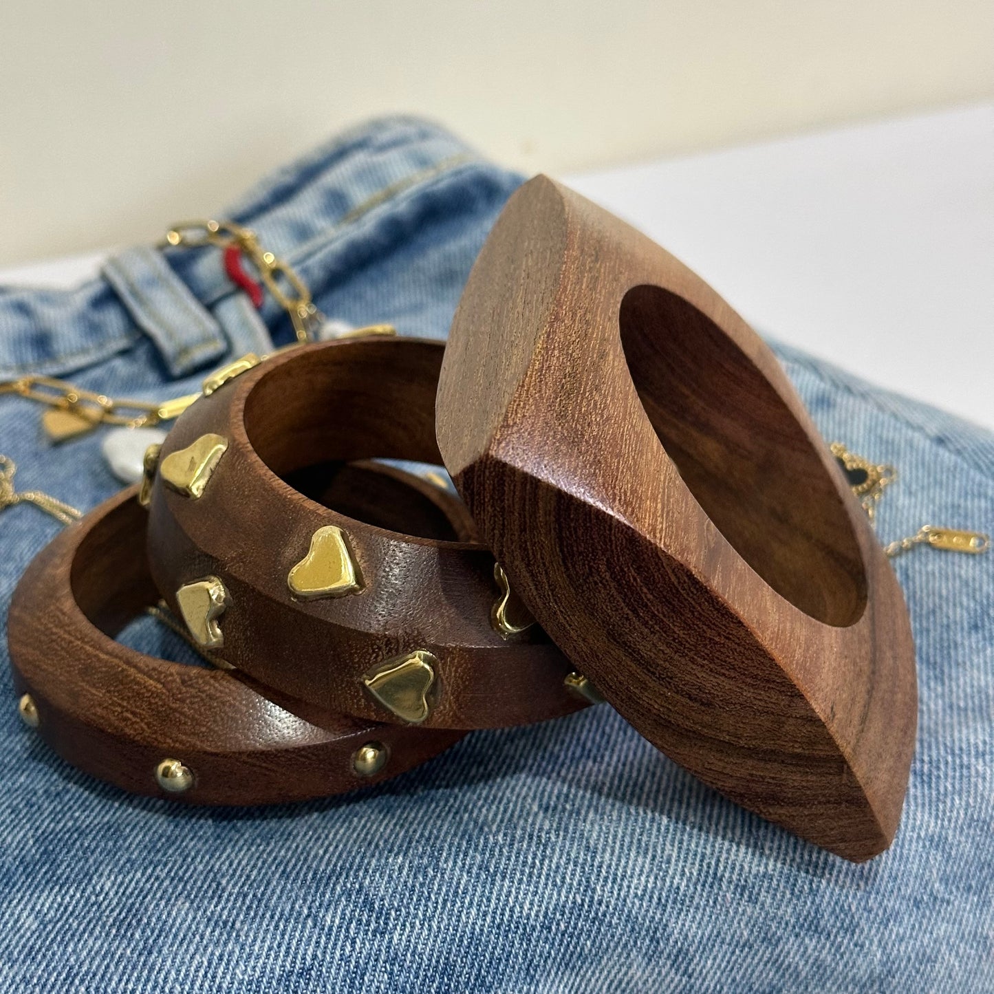 WOODEN HANDMADE KADA STACK