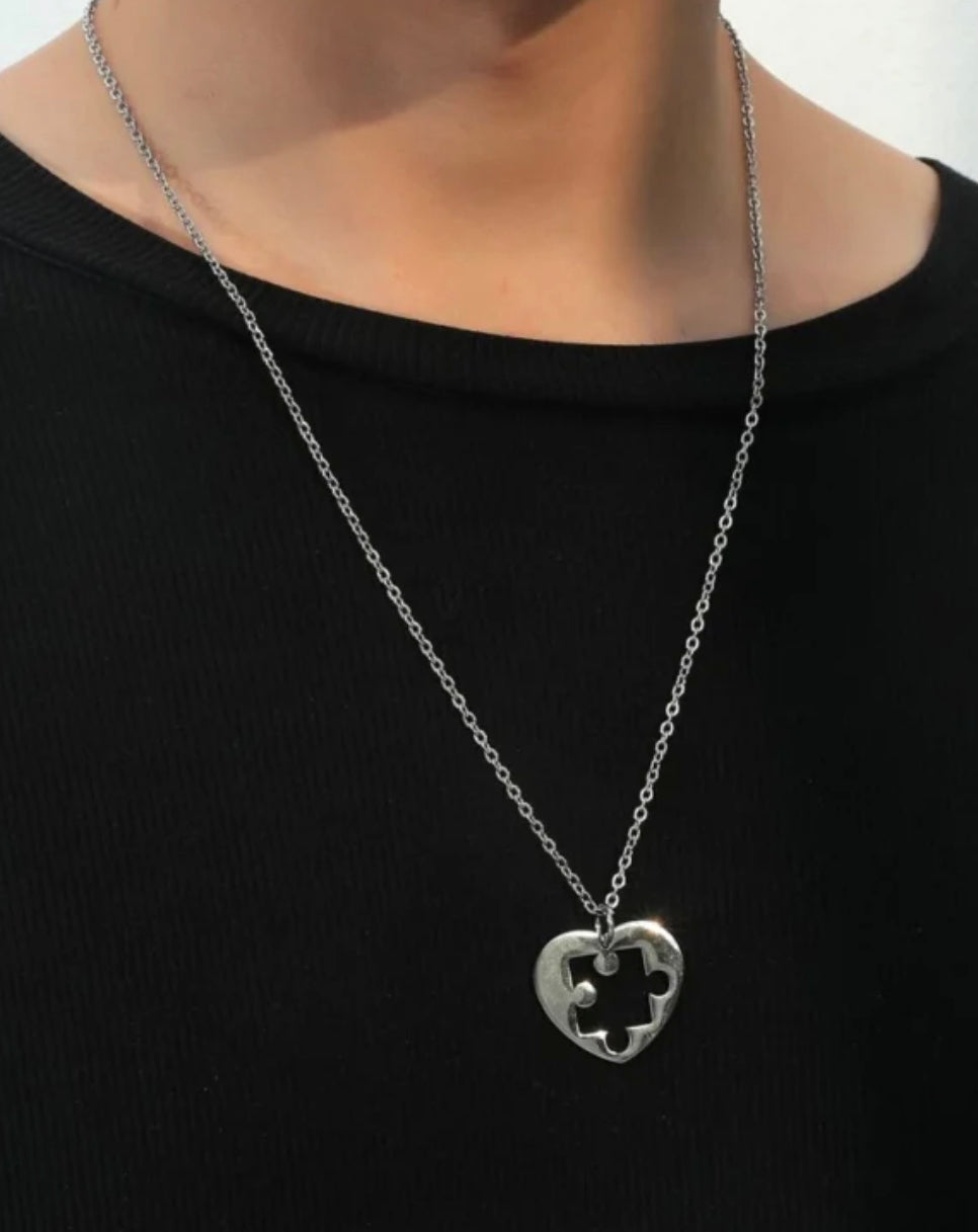 Puzzle couple chain