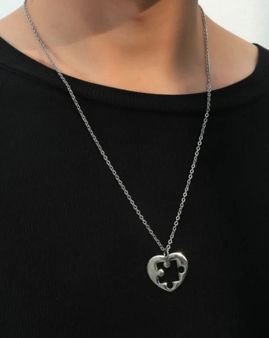 Puzzle couple chain