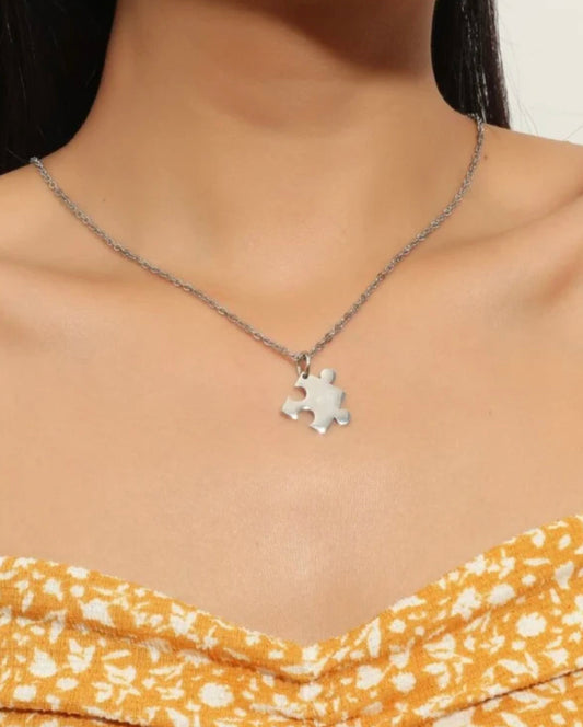 Puzzle couple chain
