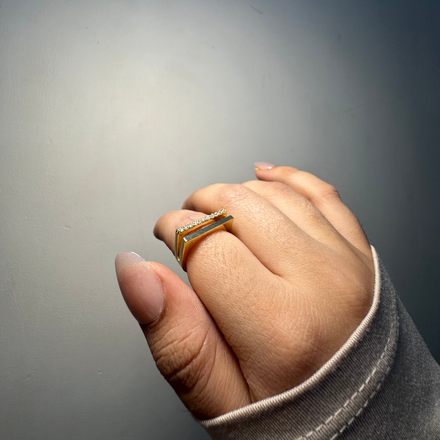 FLAT LAY RING