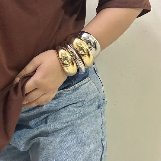 MAIN CHARACTER KADA STACK