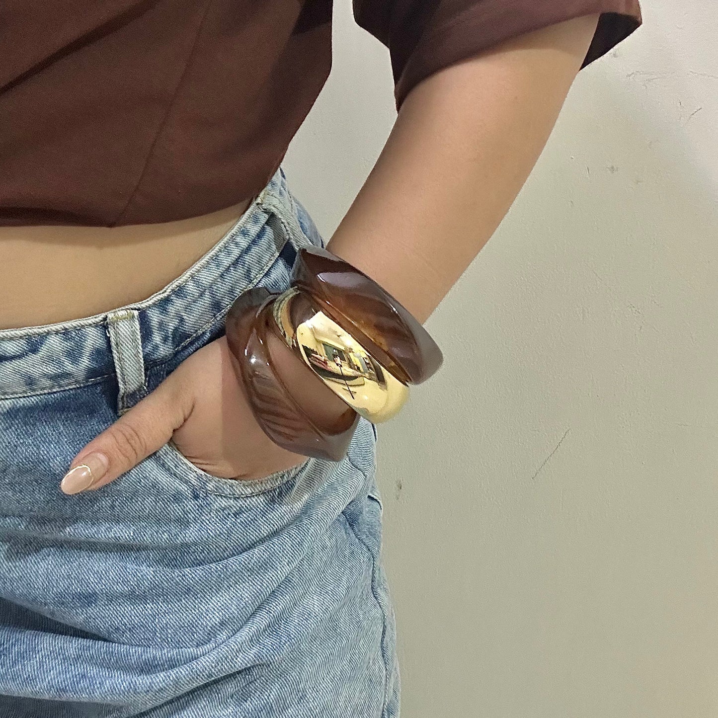 BROWN KADA STACK