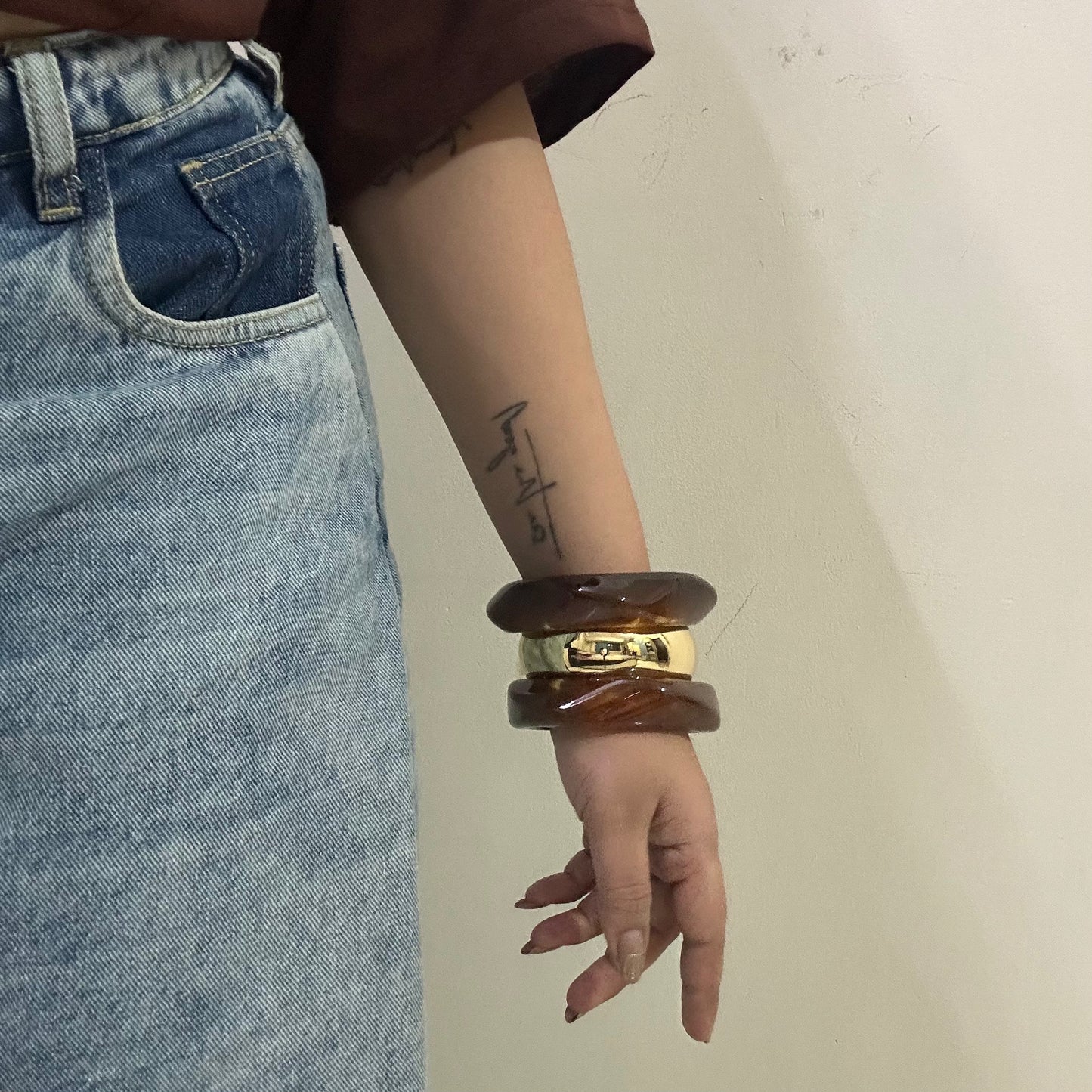 BROWN KADA STACK