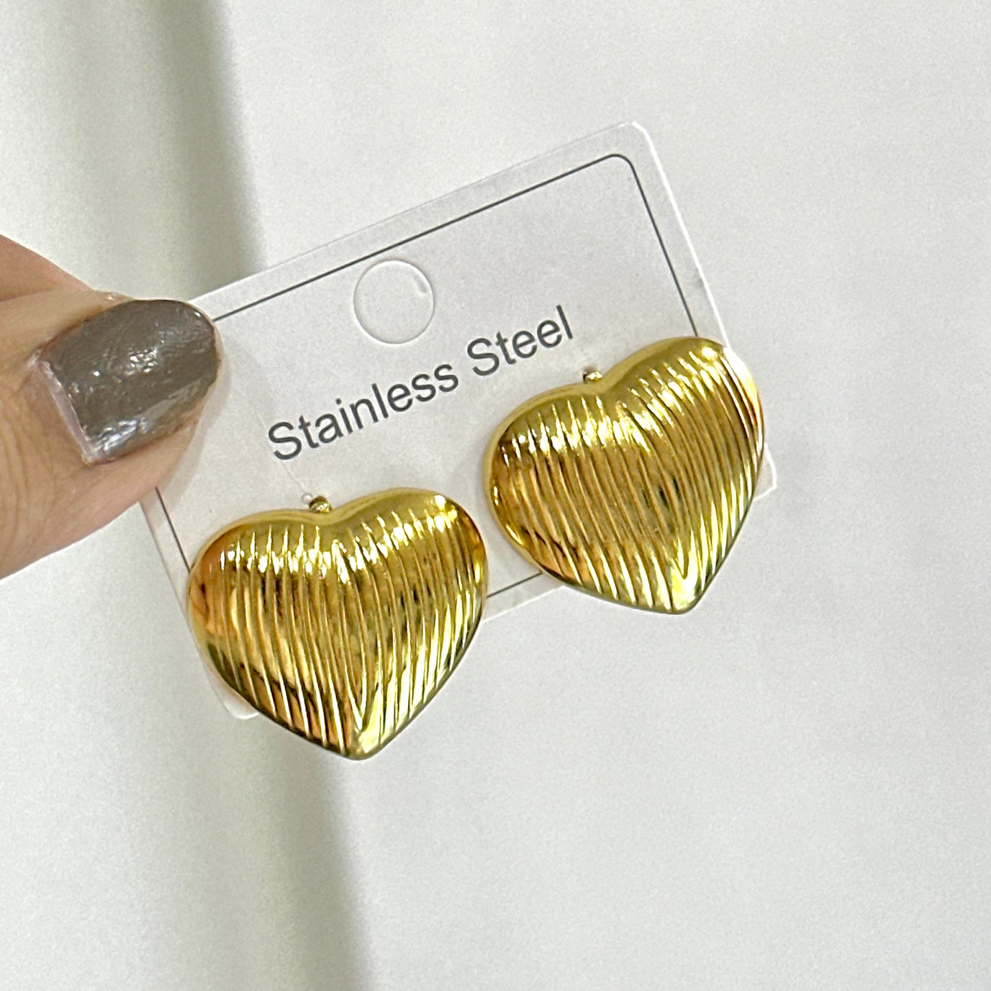 HEART THROBE STUDS