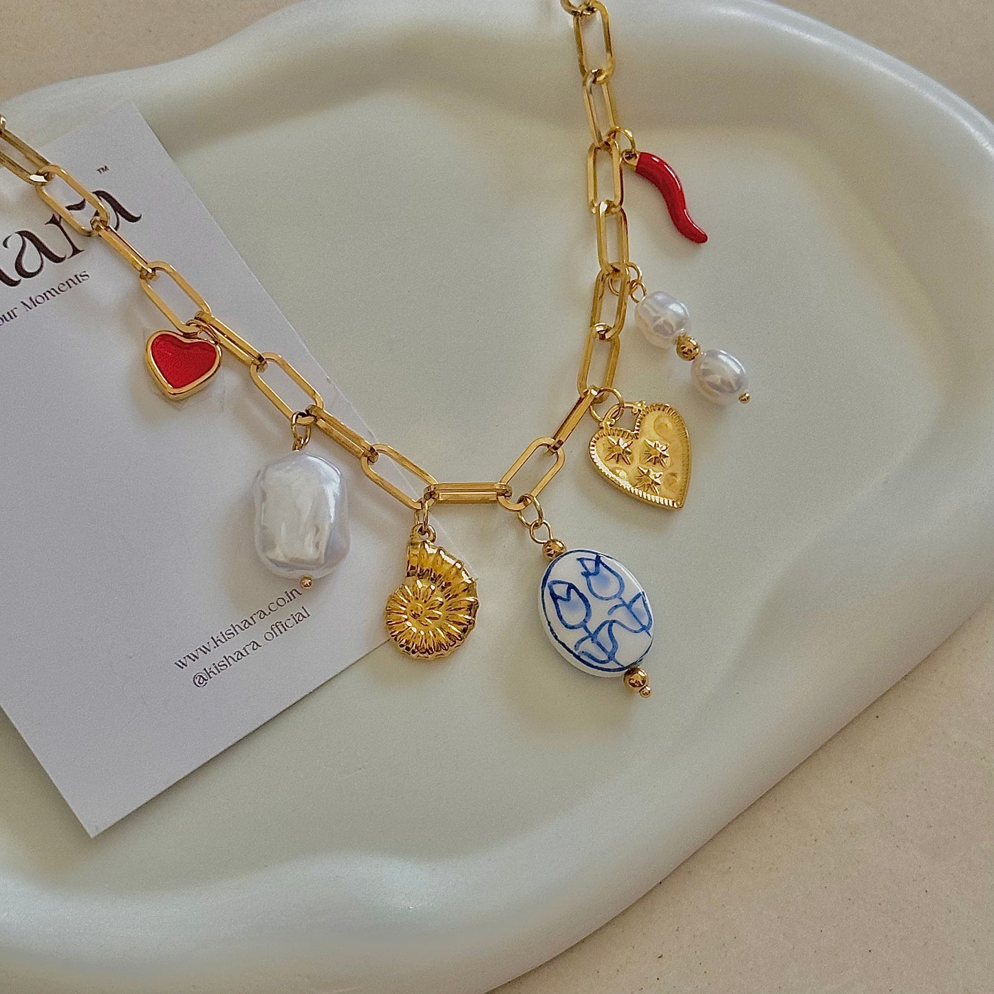 VINTAGE MULTIPLE CHARM NECKLACE | 18K GOLD PLATED