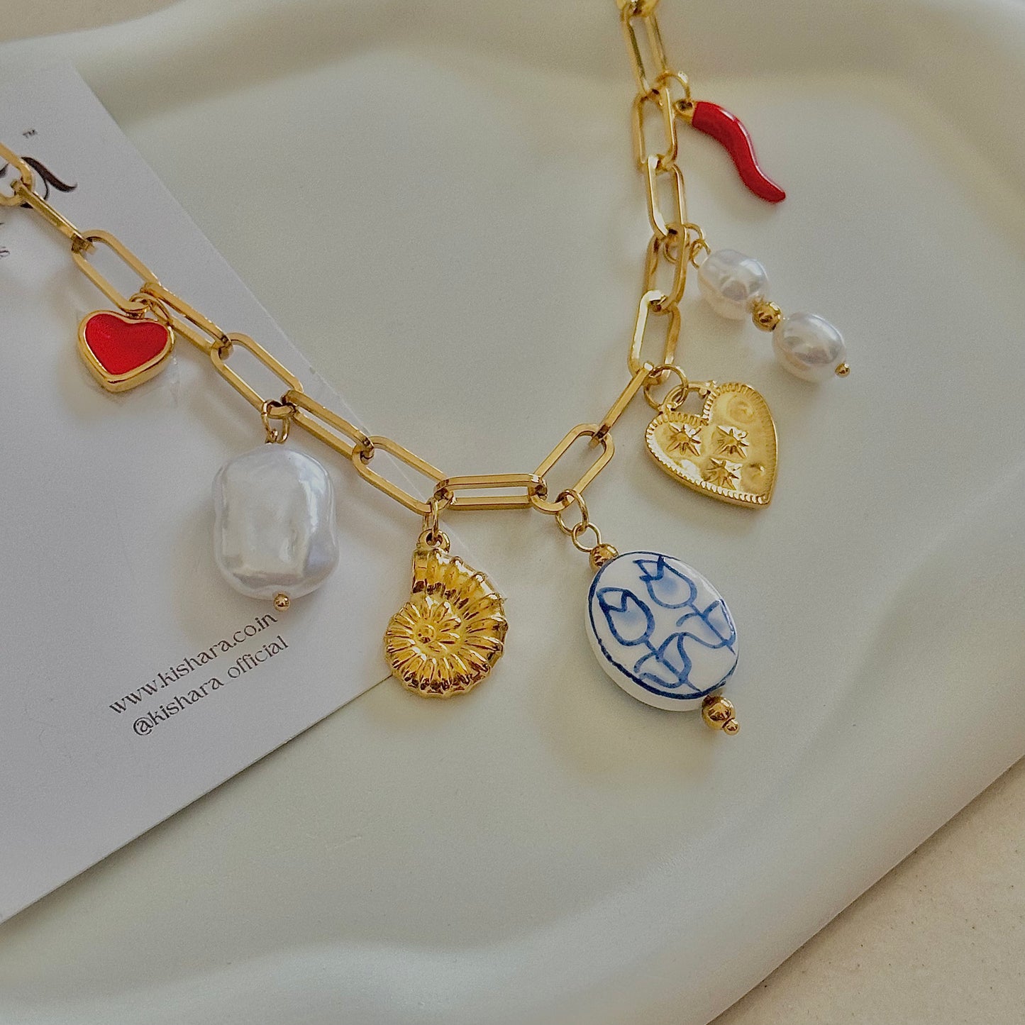 VINTAGE MULTIPLE CHARM NECKLACE | 18K GOLD PLATED