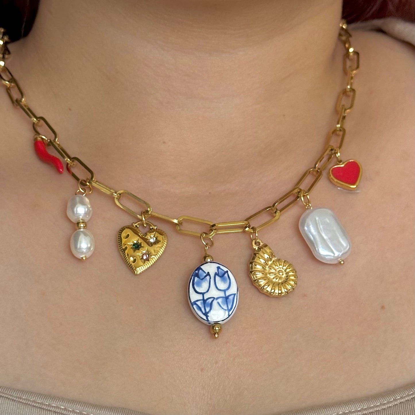 VINTAGE MULTIPLE CHARM NECKLACE | 18K GOLD PLATED