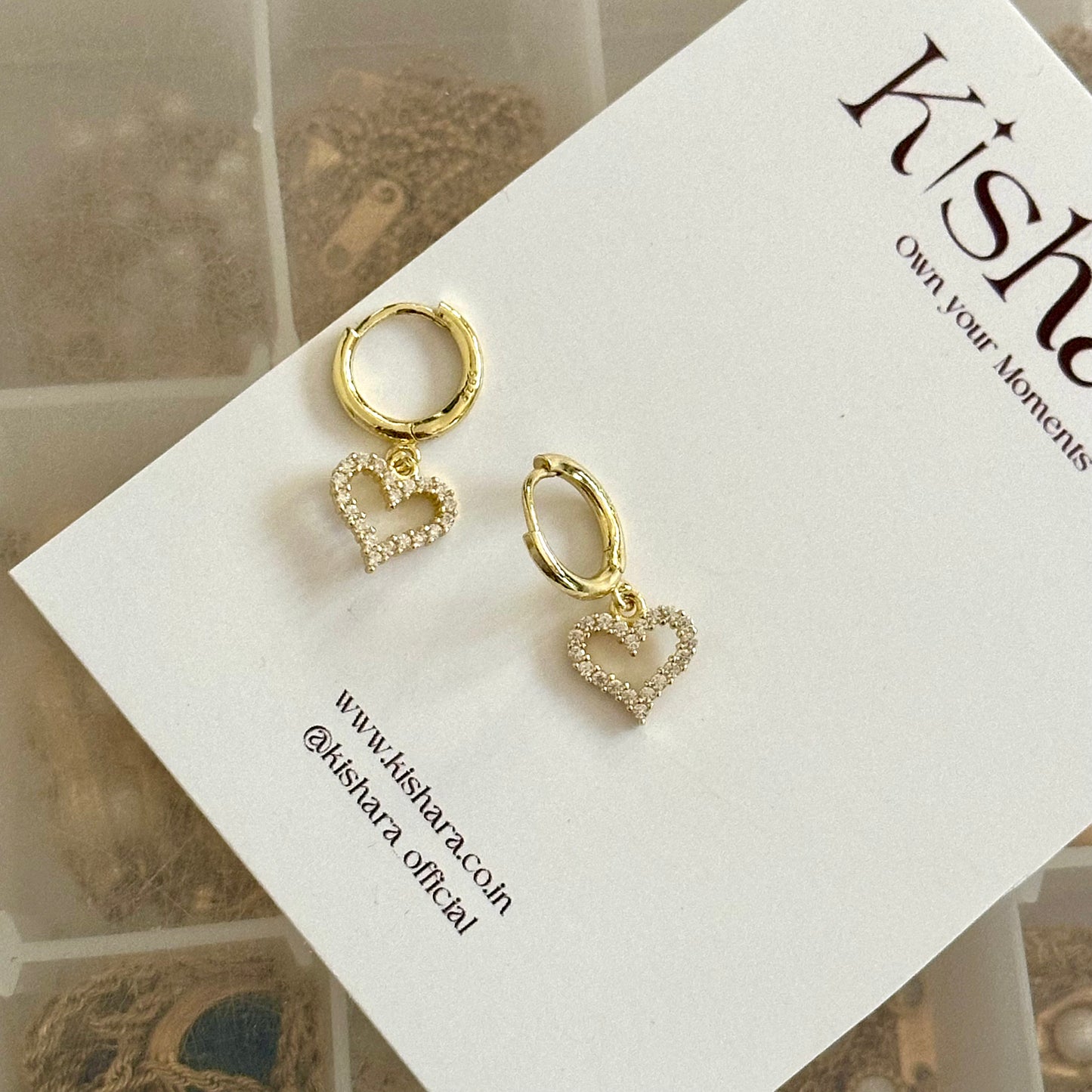 MINI HEART STONE EARDROPS