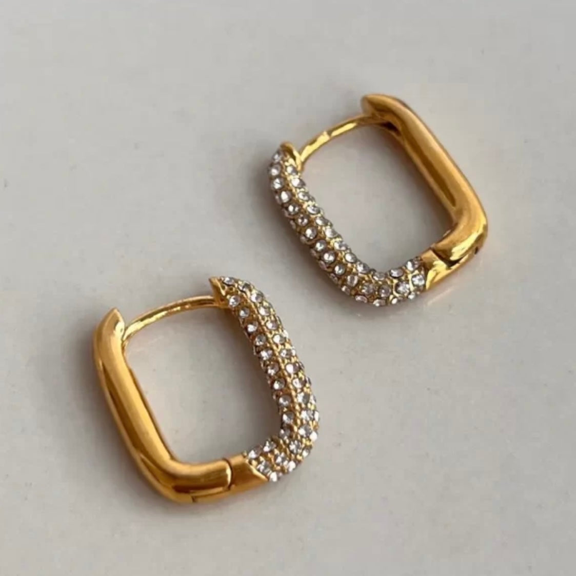 SEIRRA HOOPS MEDIUM