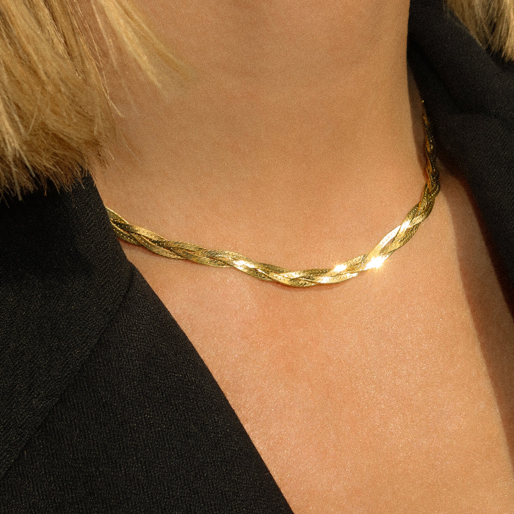 HERRINGBONE BRAIDED VENEERED NECKLACE