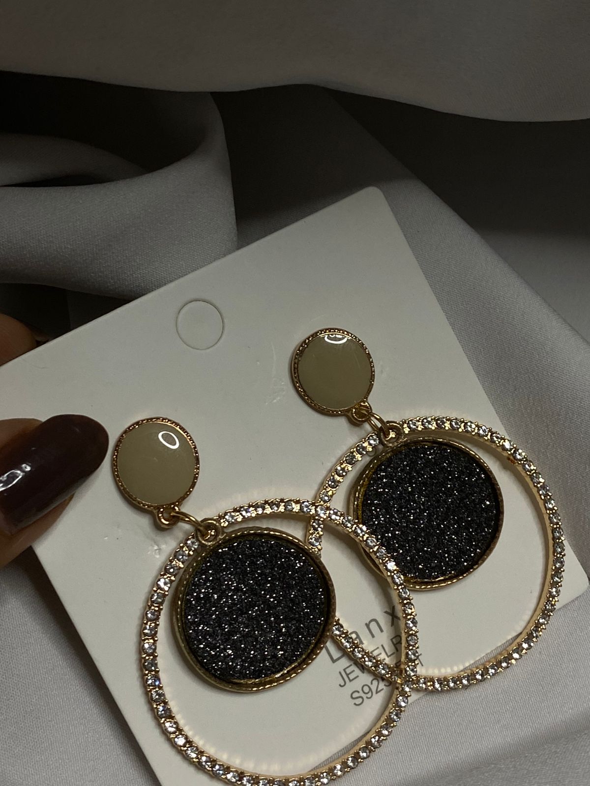 Sparkly earings (wedding vibes)