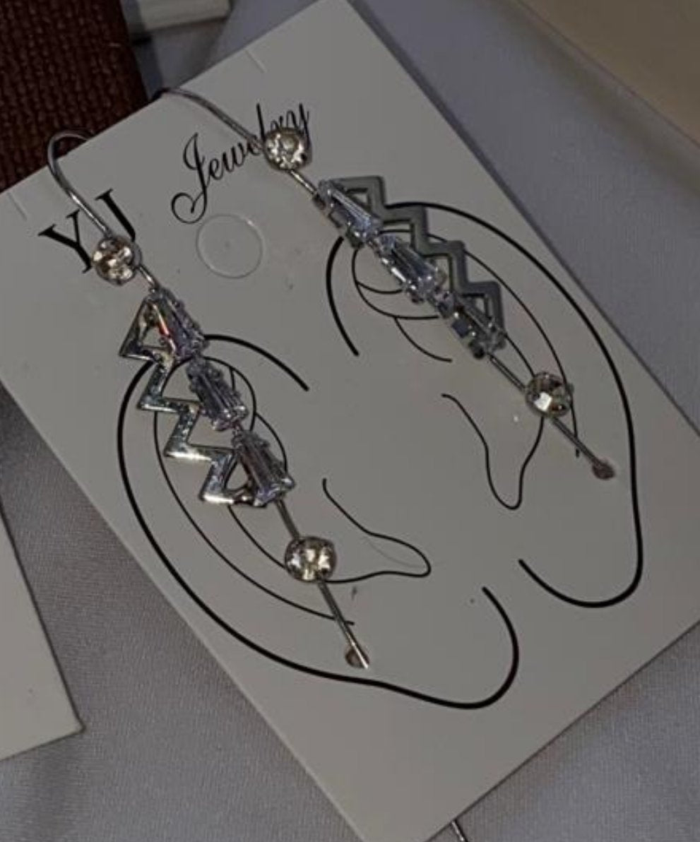 Earcuffs