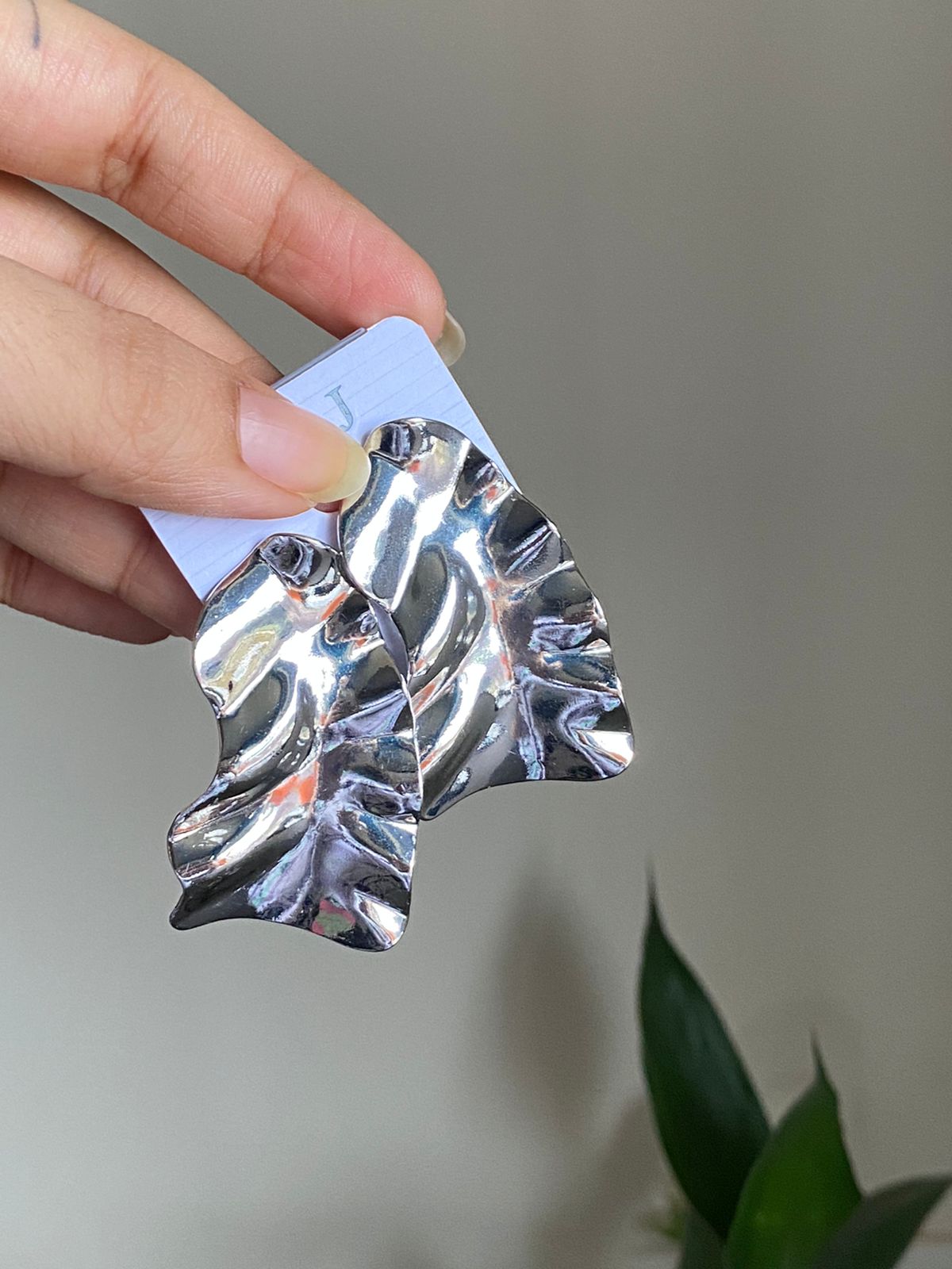 Leaf plate earing