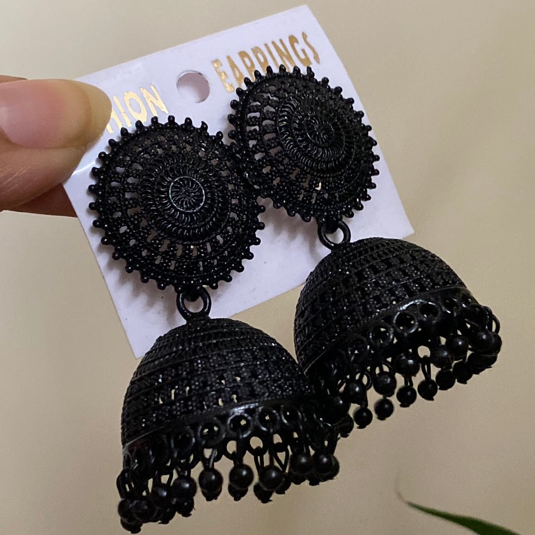 Black jhumka