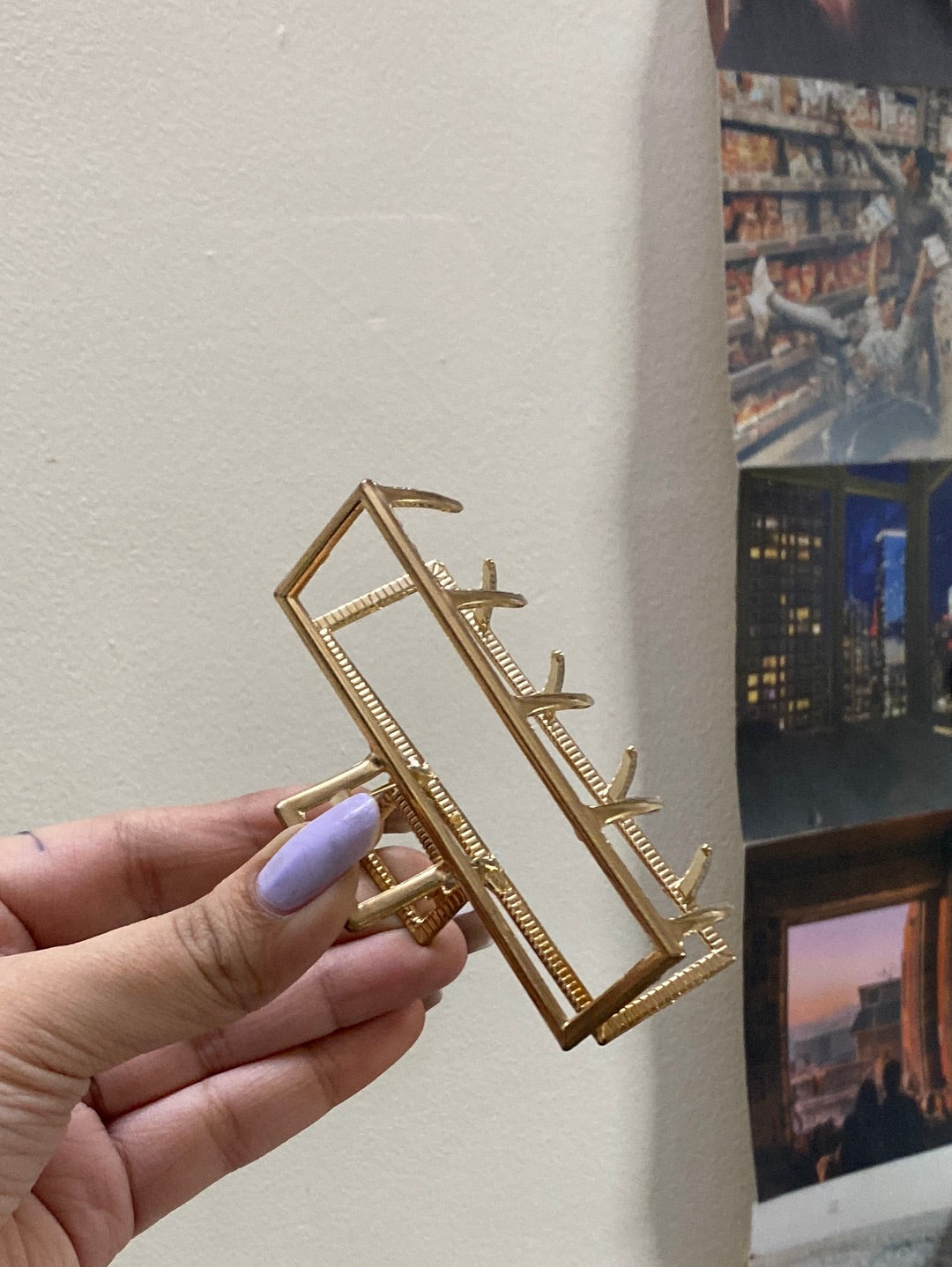 Claw clips