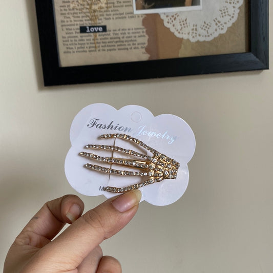 Skeleton hairclip