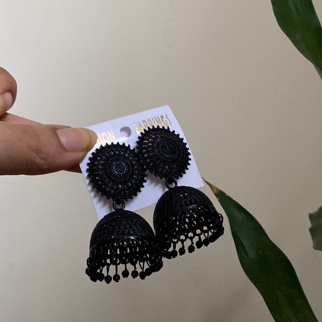 Black jhumka