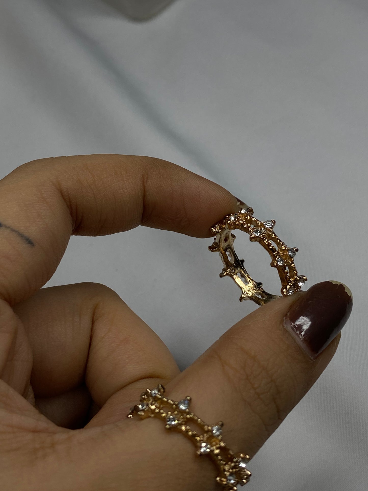 Sparkly band ring