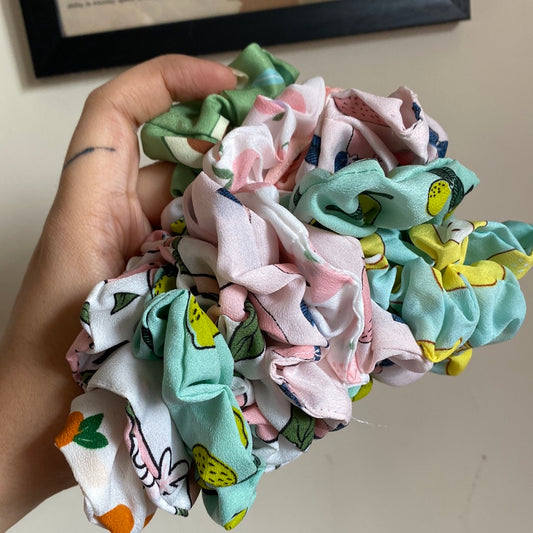 Fruits scrunchie