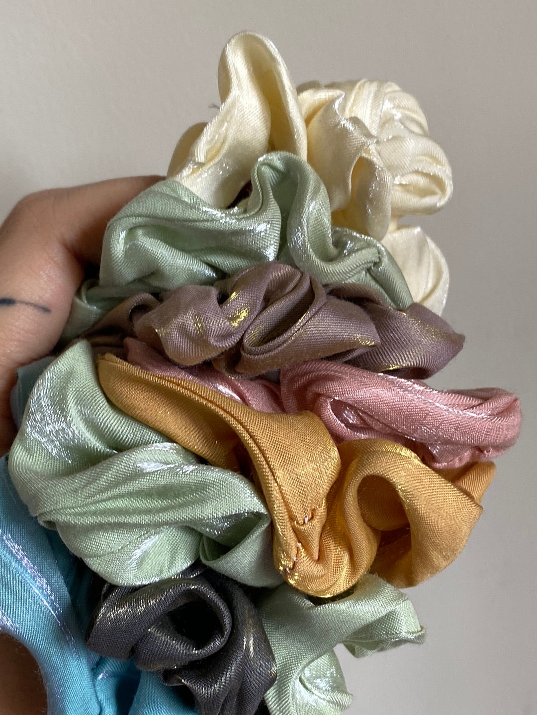 Shiny scrunchies