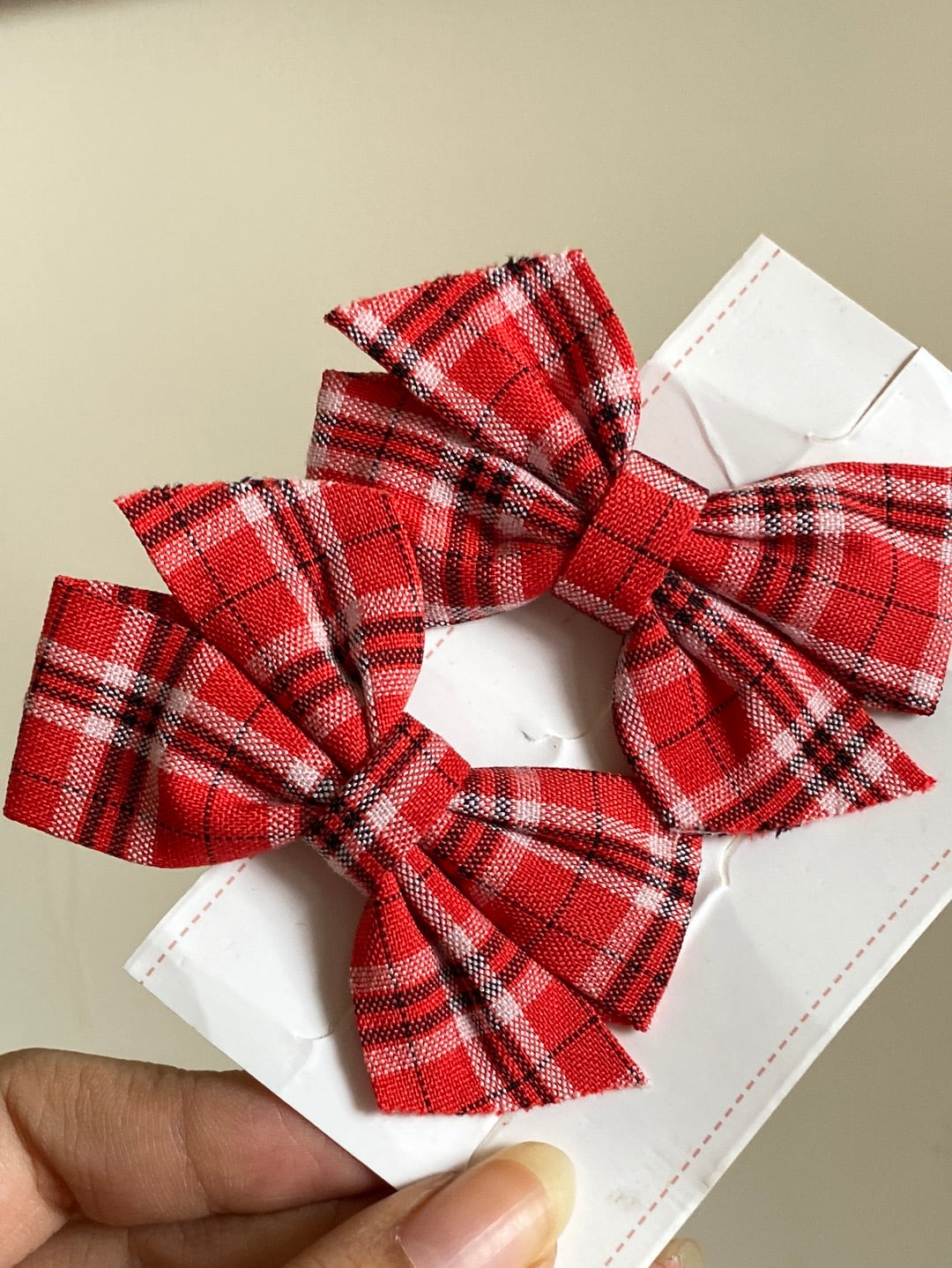 Bow clips