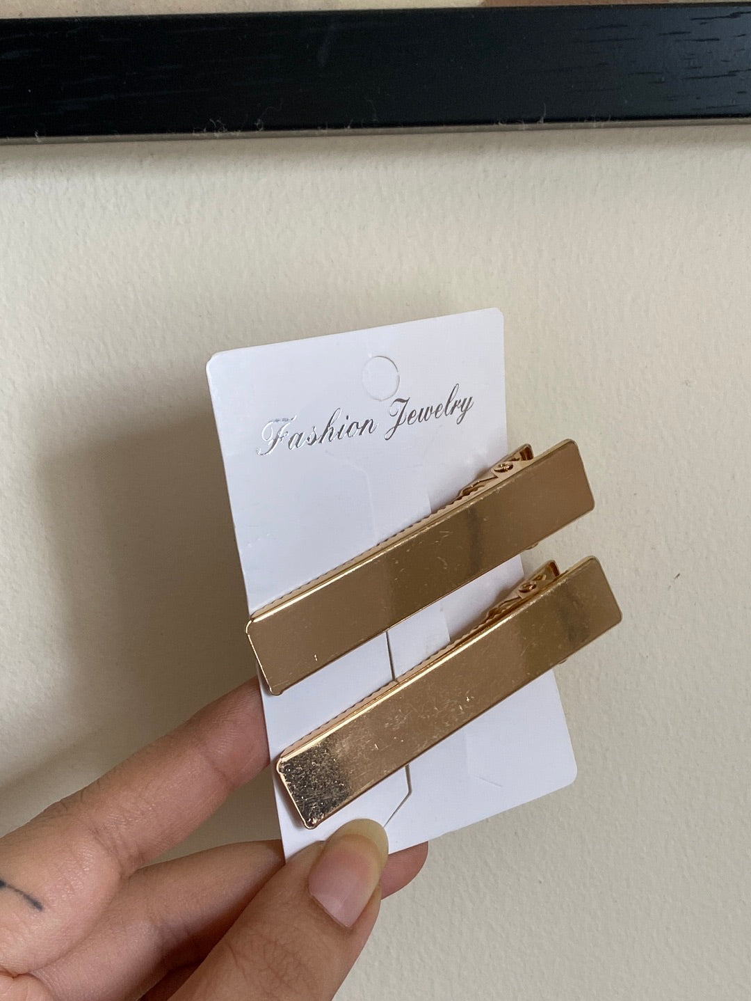 Plain hairclips