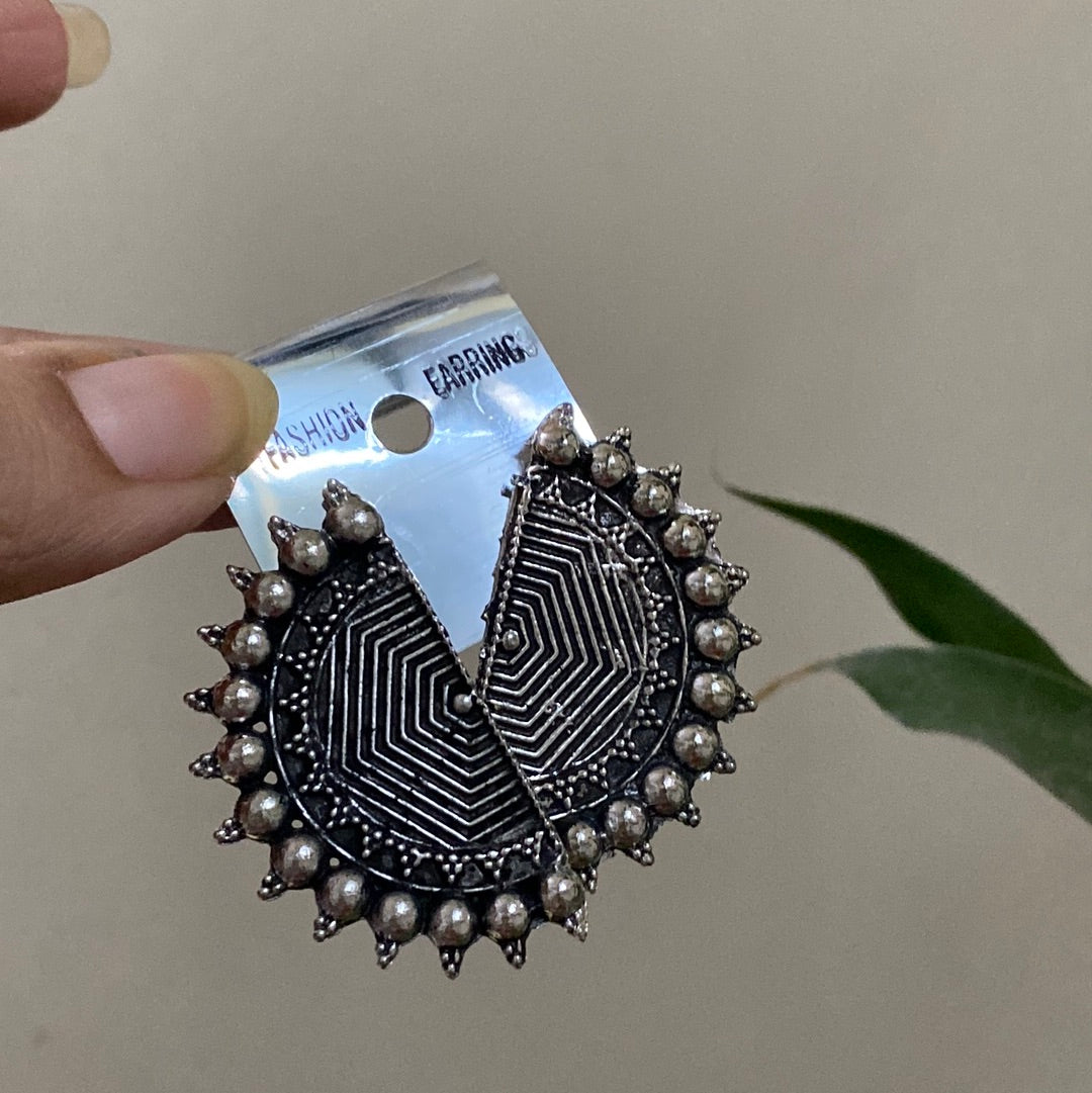 Half moon studs