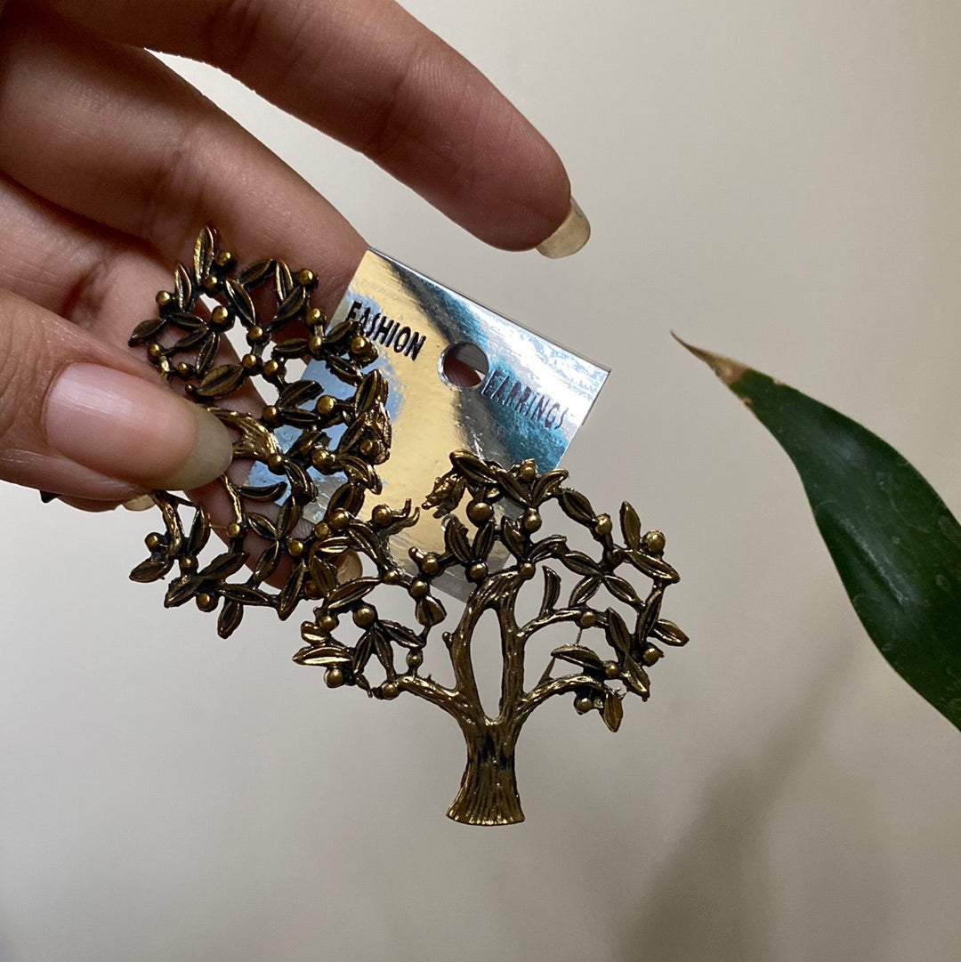 Oxidise tree studs