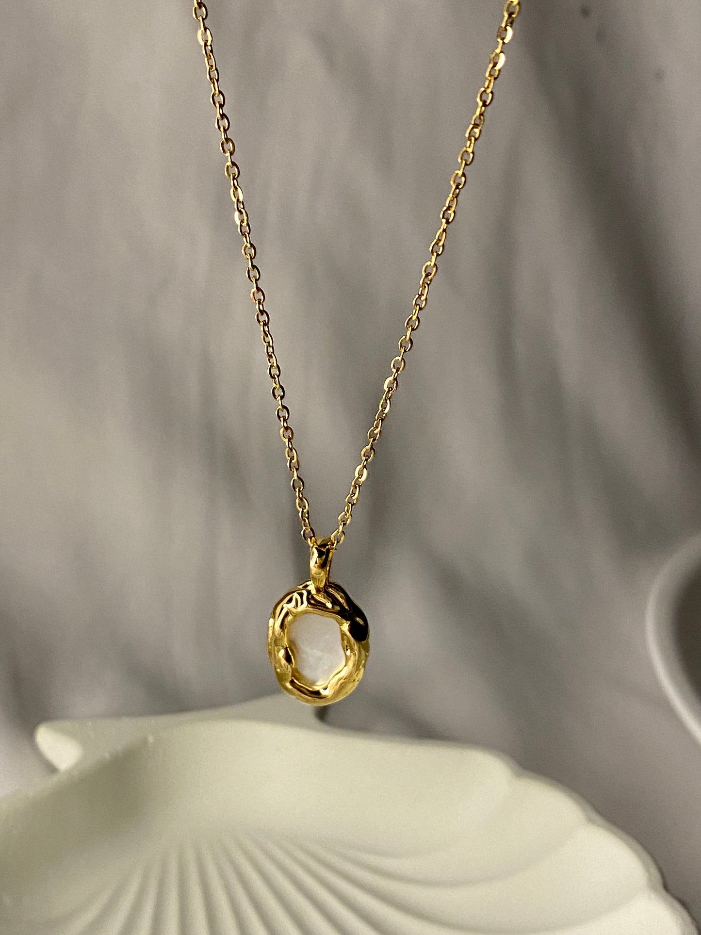 Kavy Gold Necklace