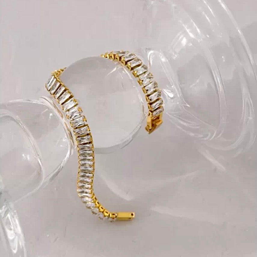 TENNIS BRACELET MEDIUM
