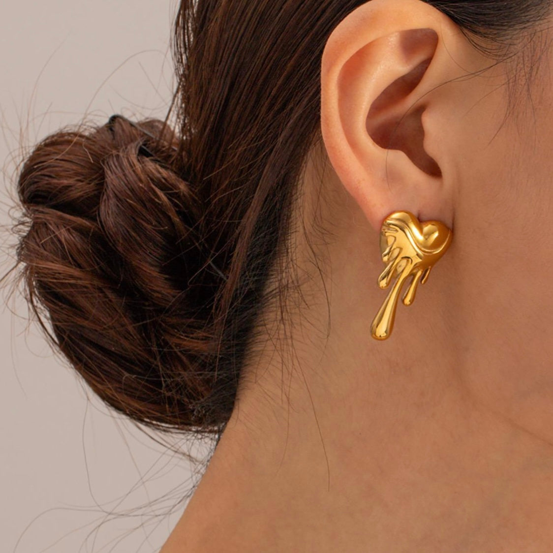 KISHARA MELTING HEART DROP EARRINGS | 18K GOLD PLATED