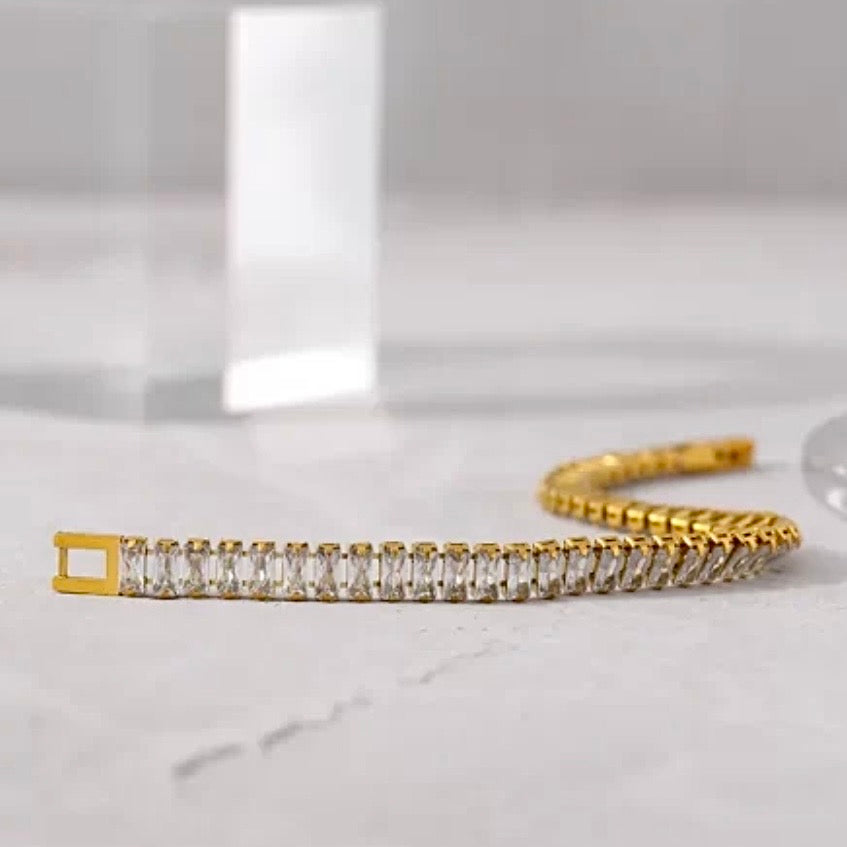 TENNIS BRACELET MEDIUM