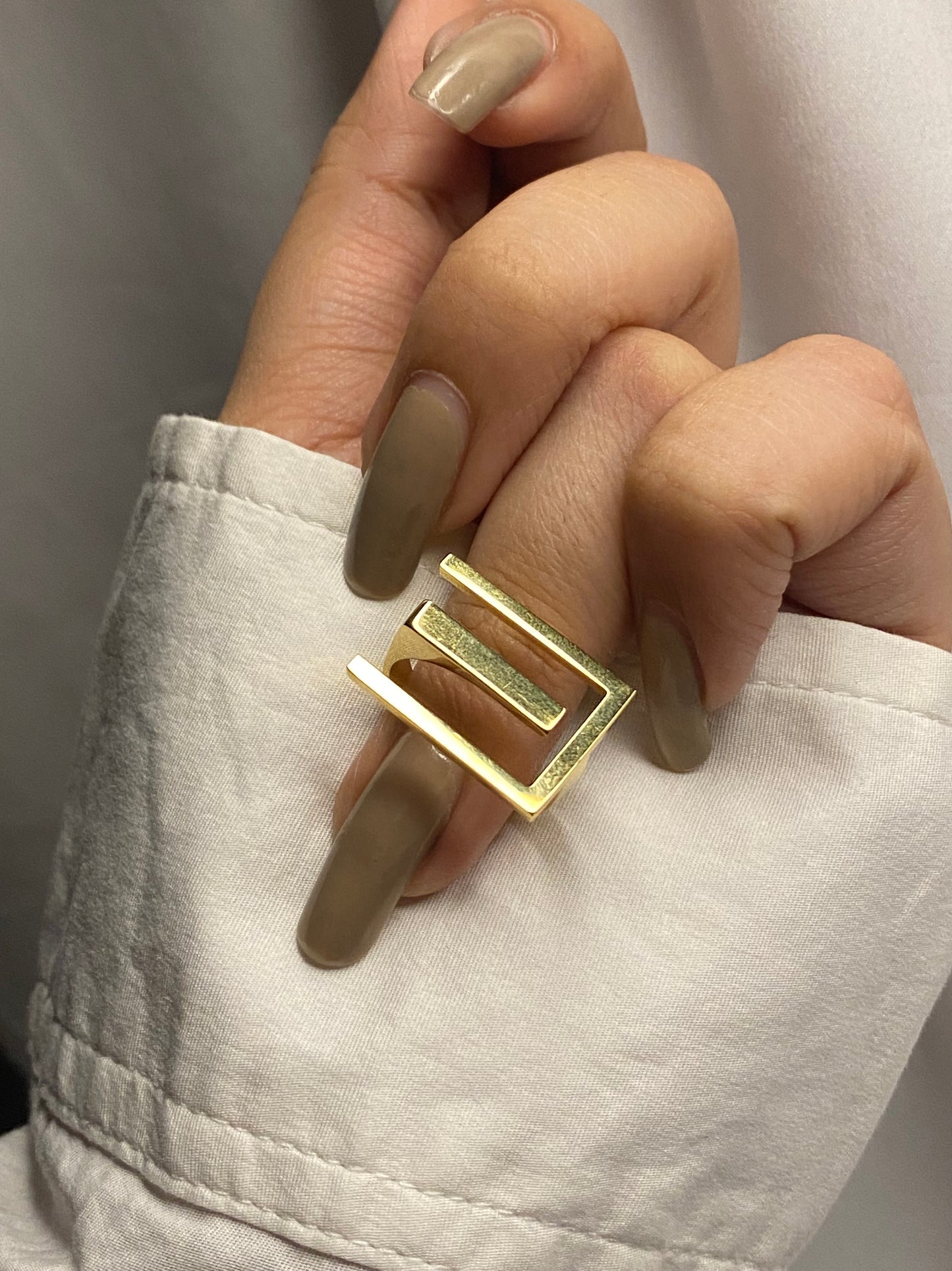 Blyril Gold Ring