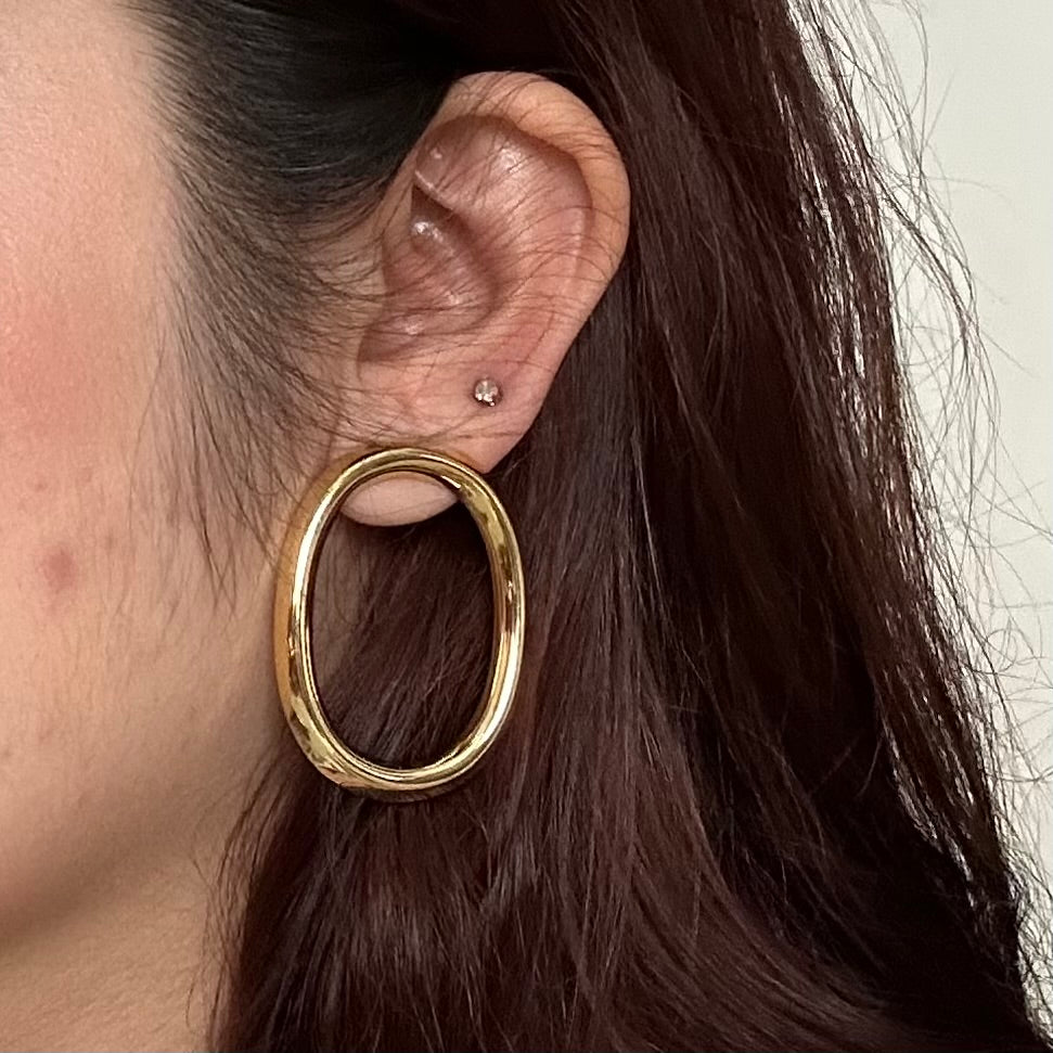 ELIN OVAL STUD EARRINGS | 18K GOLD PLATED