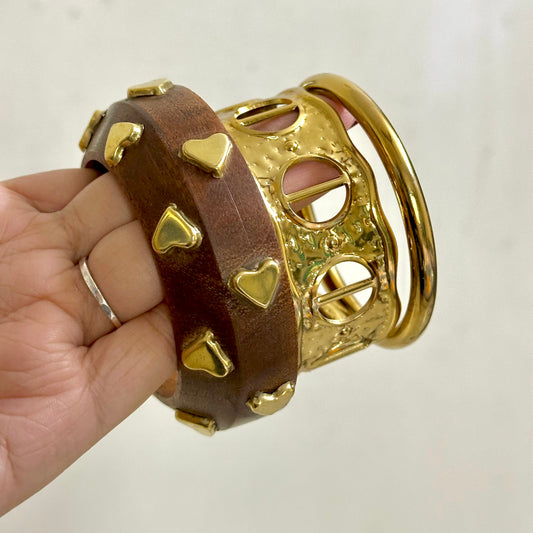 WOODEN GOLD STACK