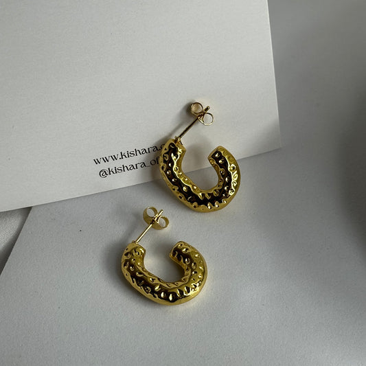 EVERYDAY WEAR GOLD HOOPS