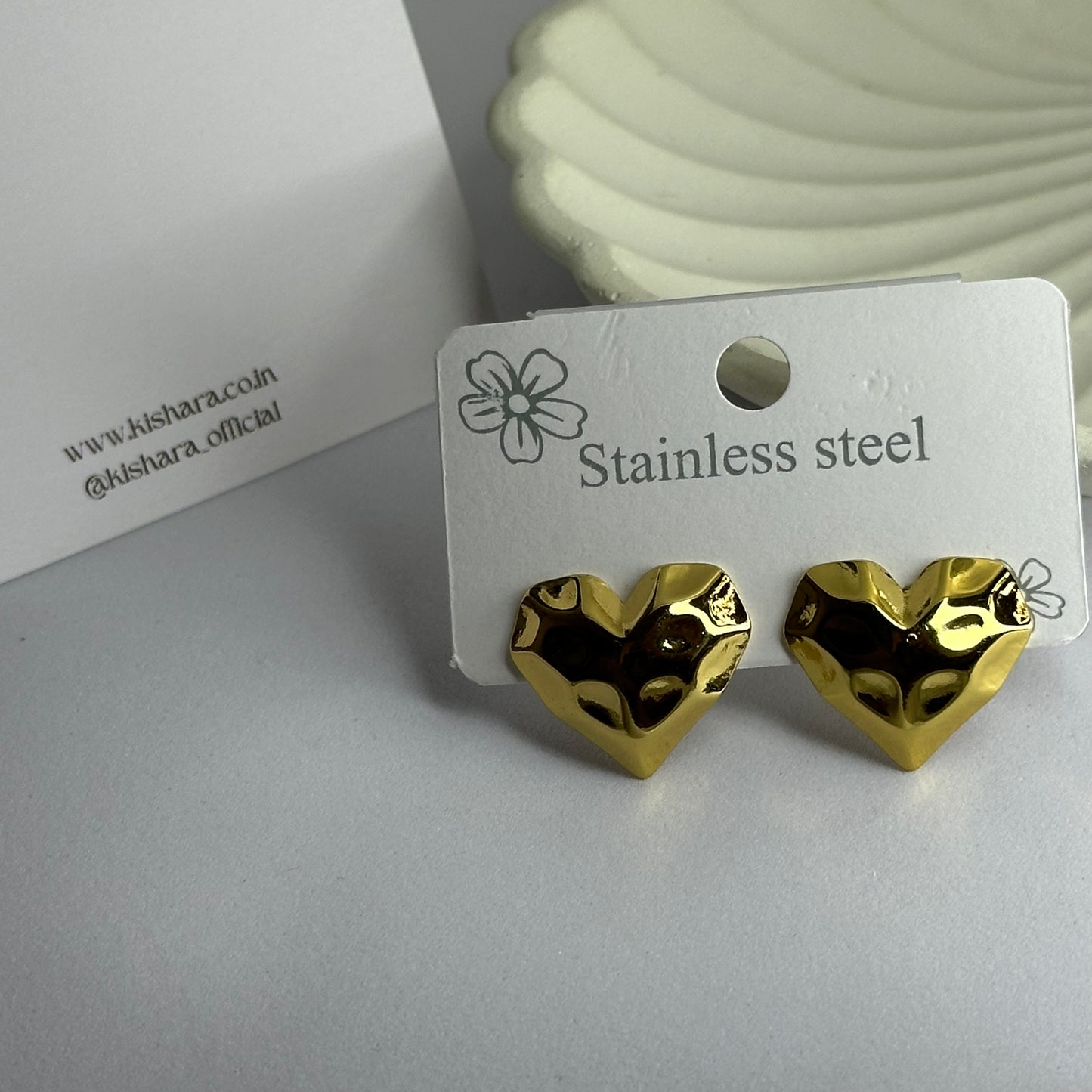 MINI HEART STUDS