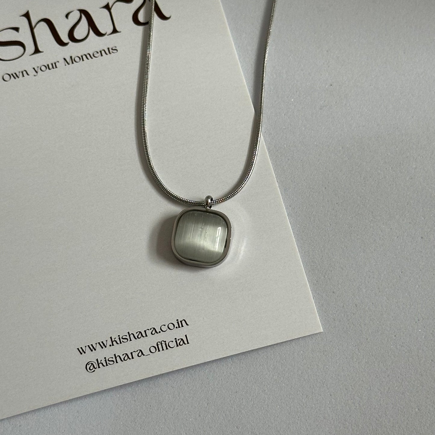 SILVER STONE NECKLACE