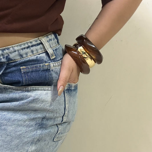 BROWN KADA STACK