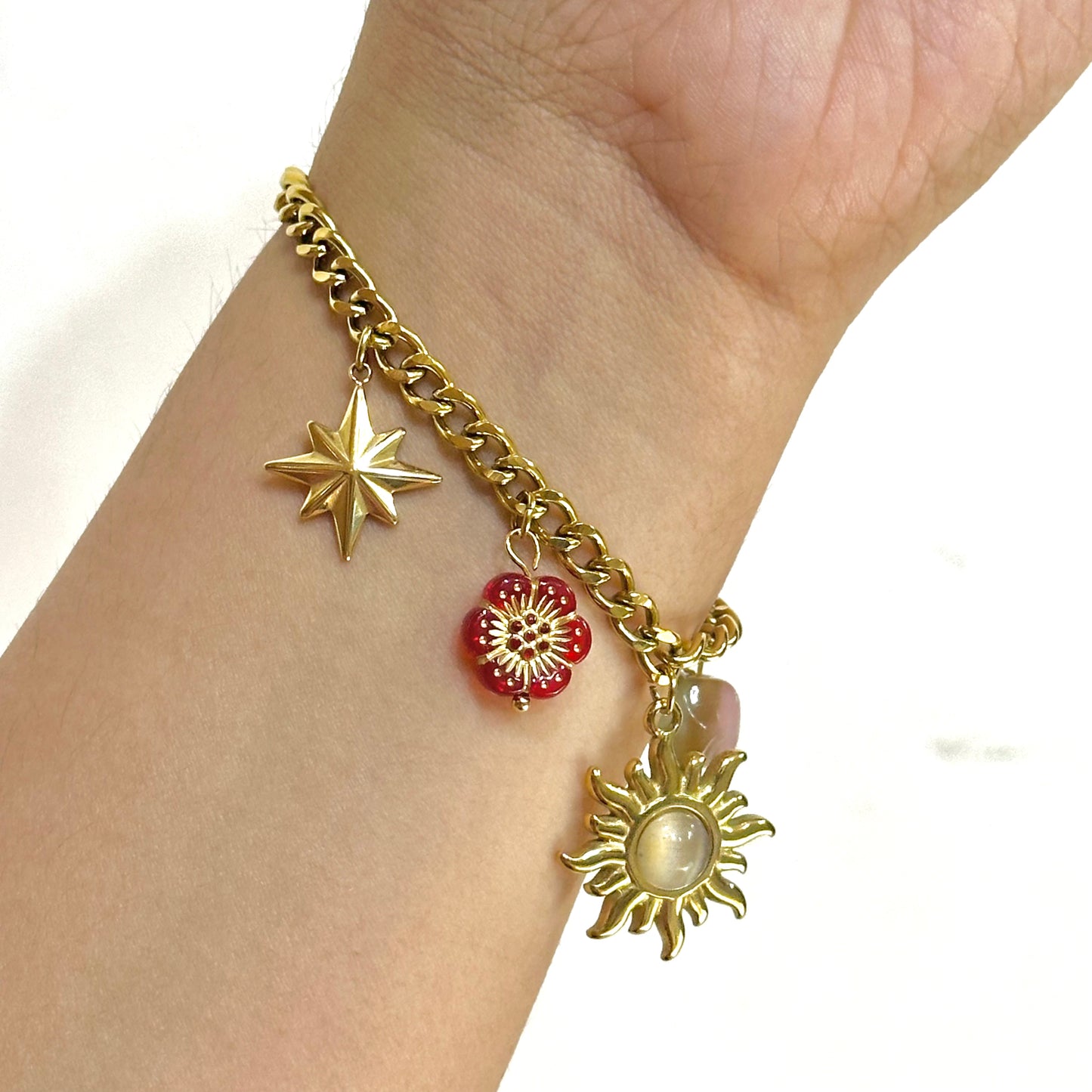 THE SUNBURN CHARM BRACELET