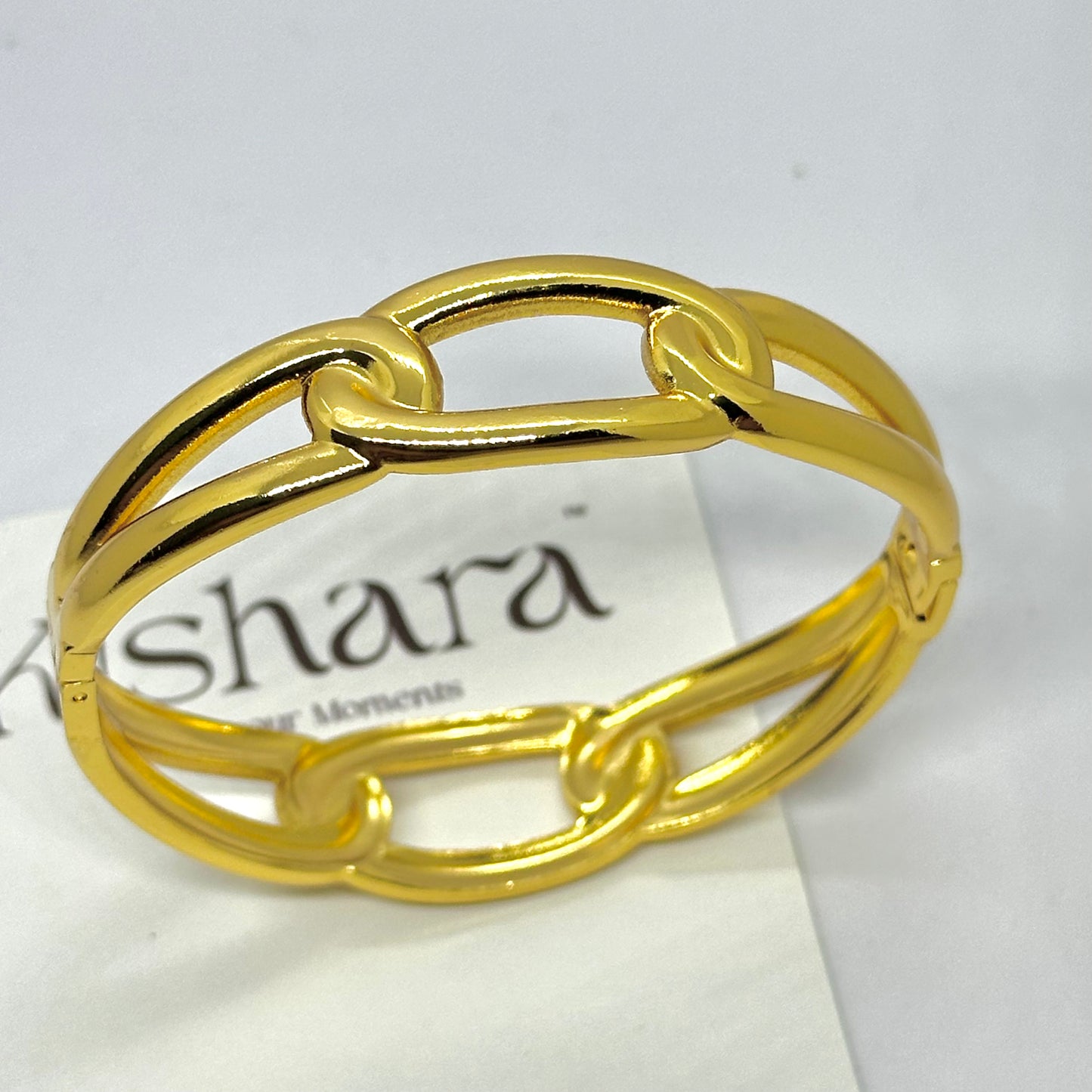 GILDED INTERLOCK BRACELET