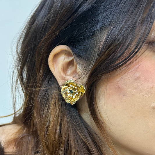 FLORA EMERALD STUDS