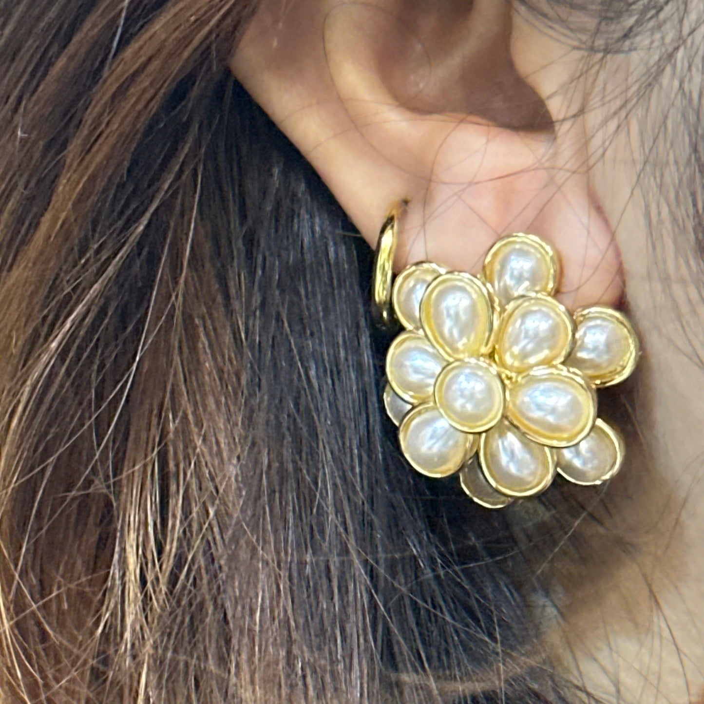 PEARL BLOSSOM STUDS