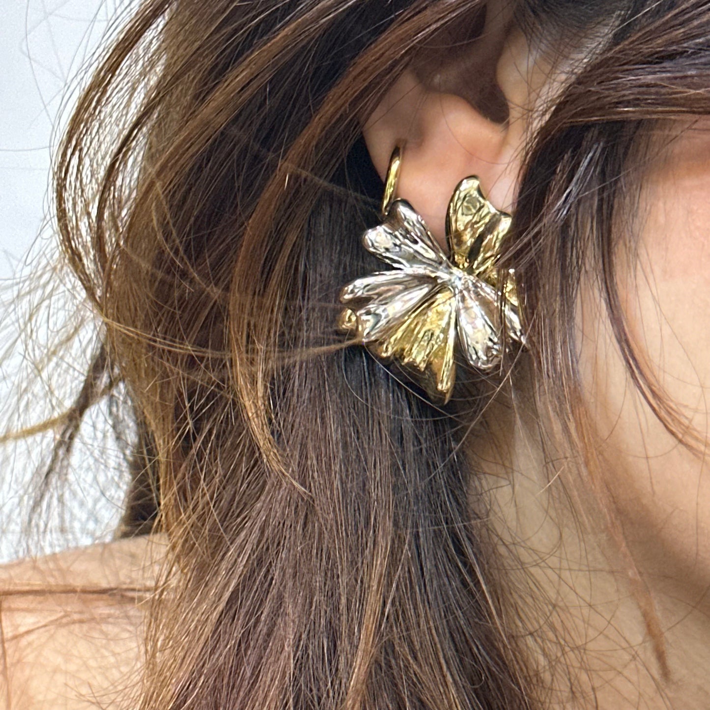DUO TONE BLOOM STUDS