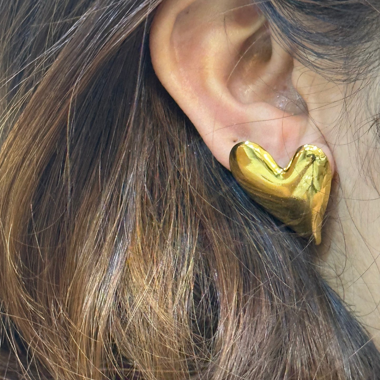 GOLDEN PUFF HEART STUDS