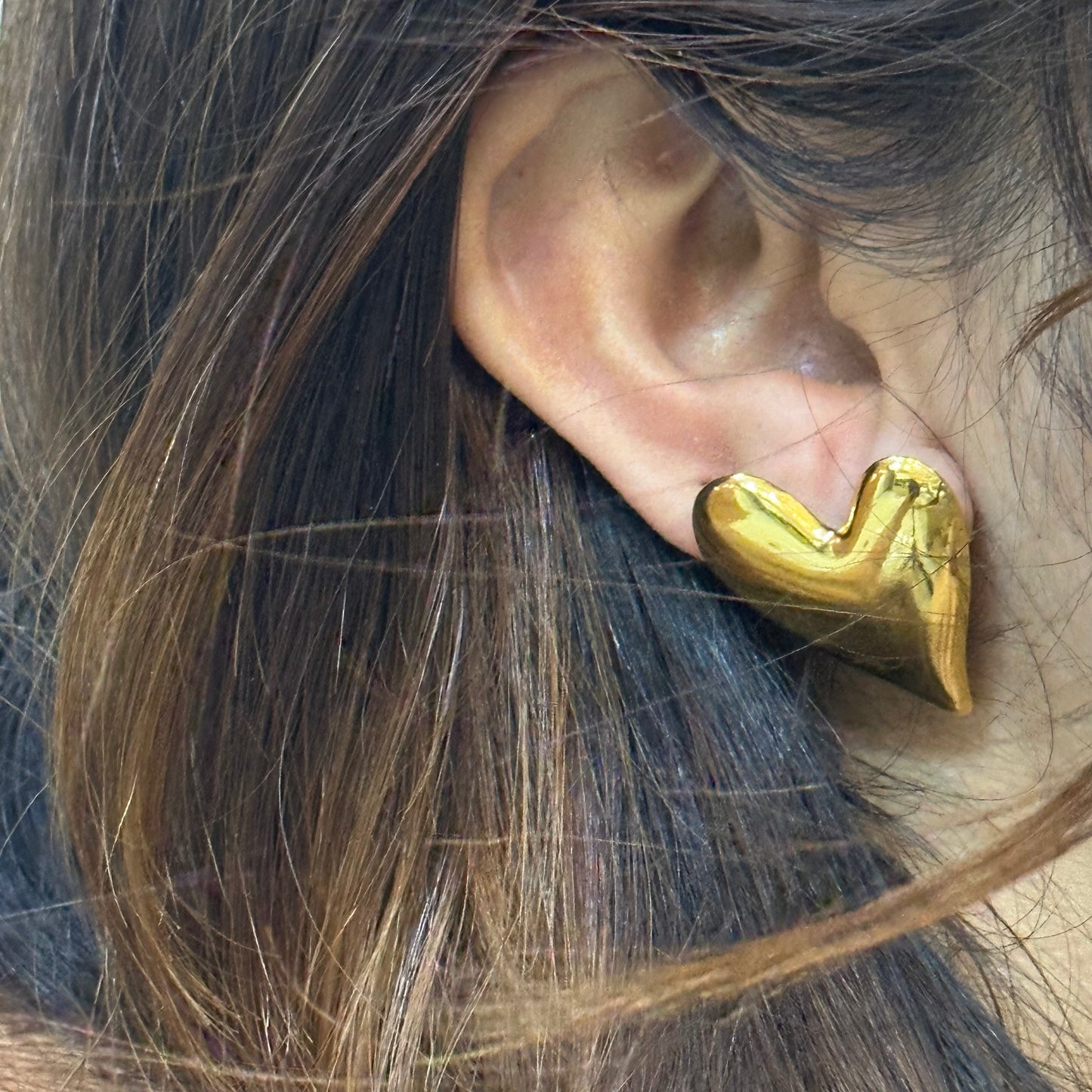 GOLDEN PUFF HEART STUDS