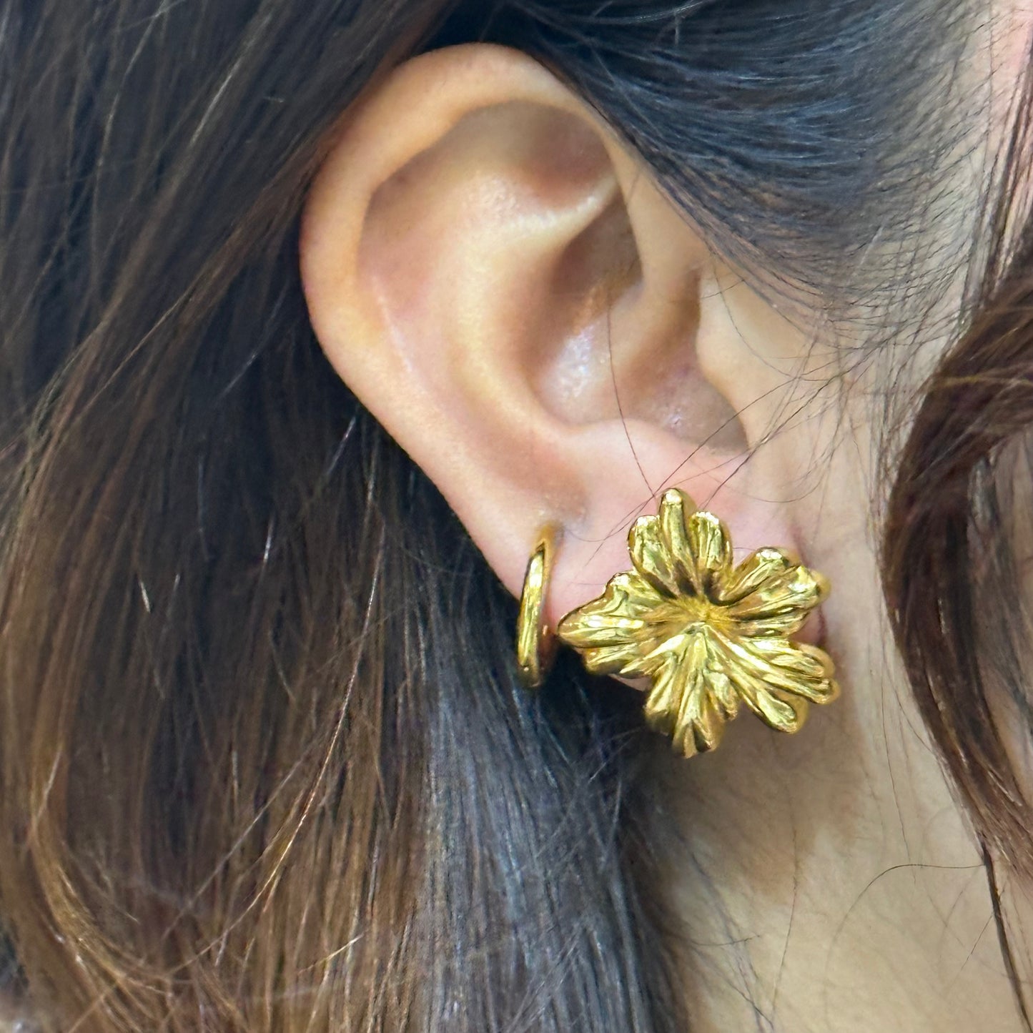 AURORA FLOWER STUDS