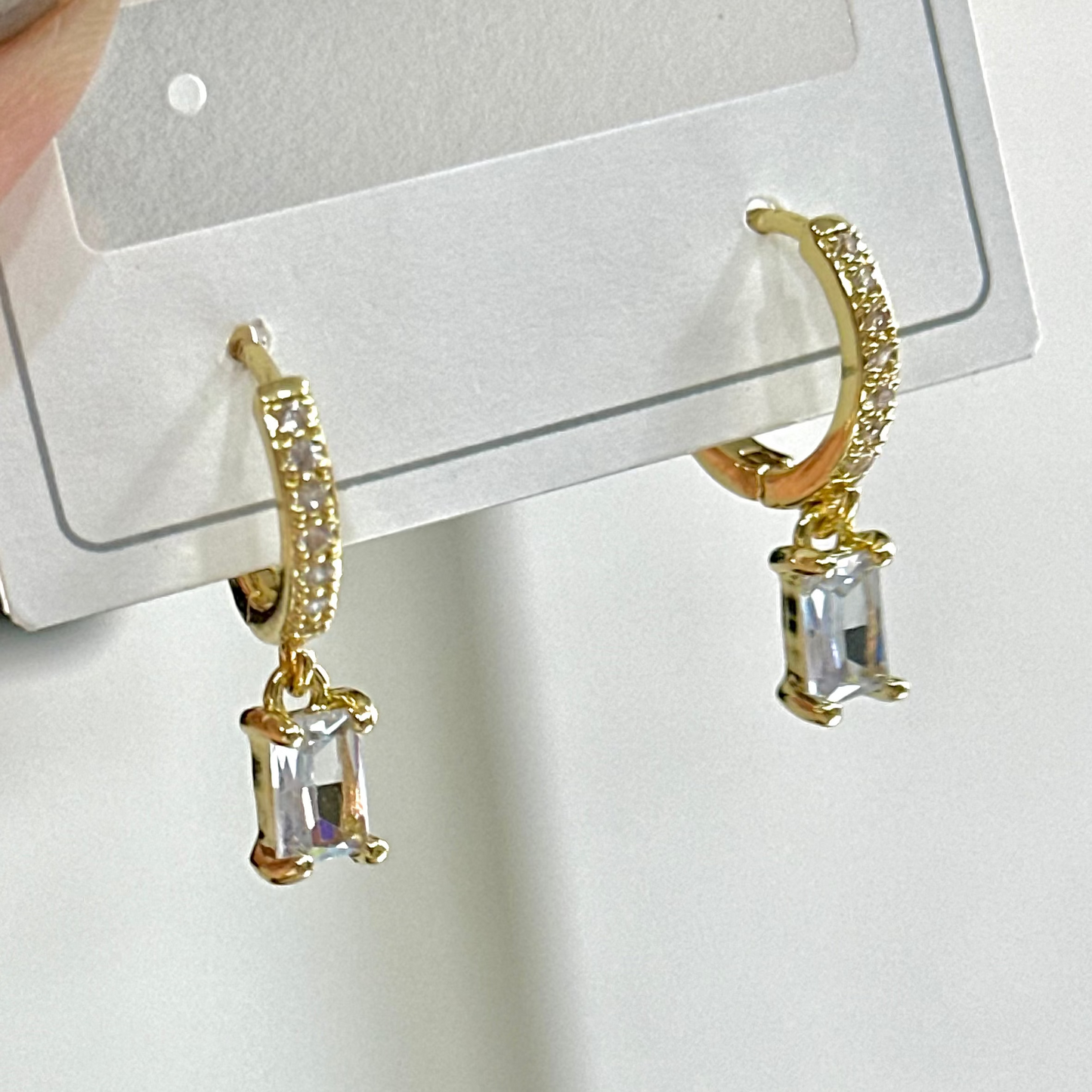VERIDIAN CRYSTAL HOOP